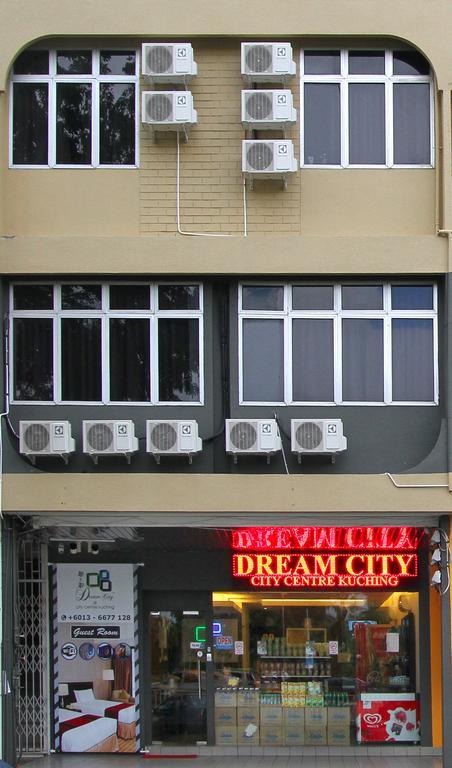 Dream City Кучинг Экстерьер фото